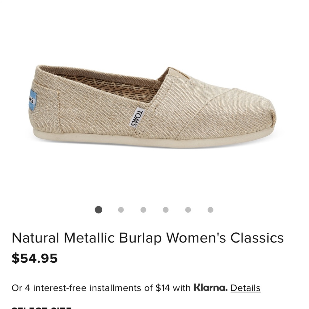 ✨Barely worn women’s Toms classics✨